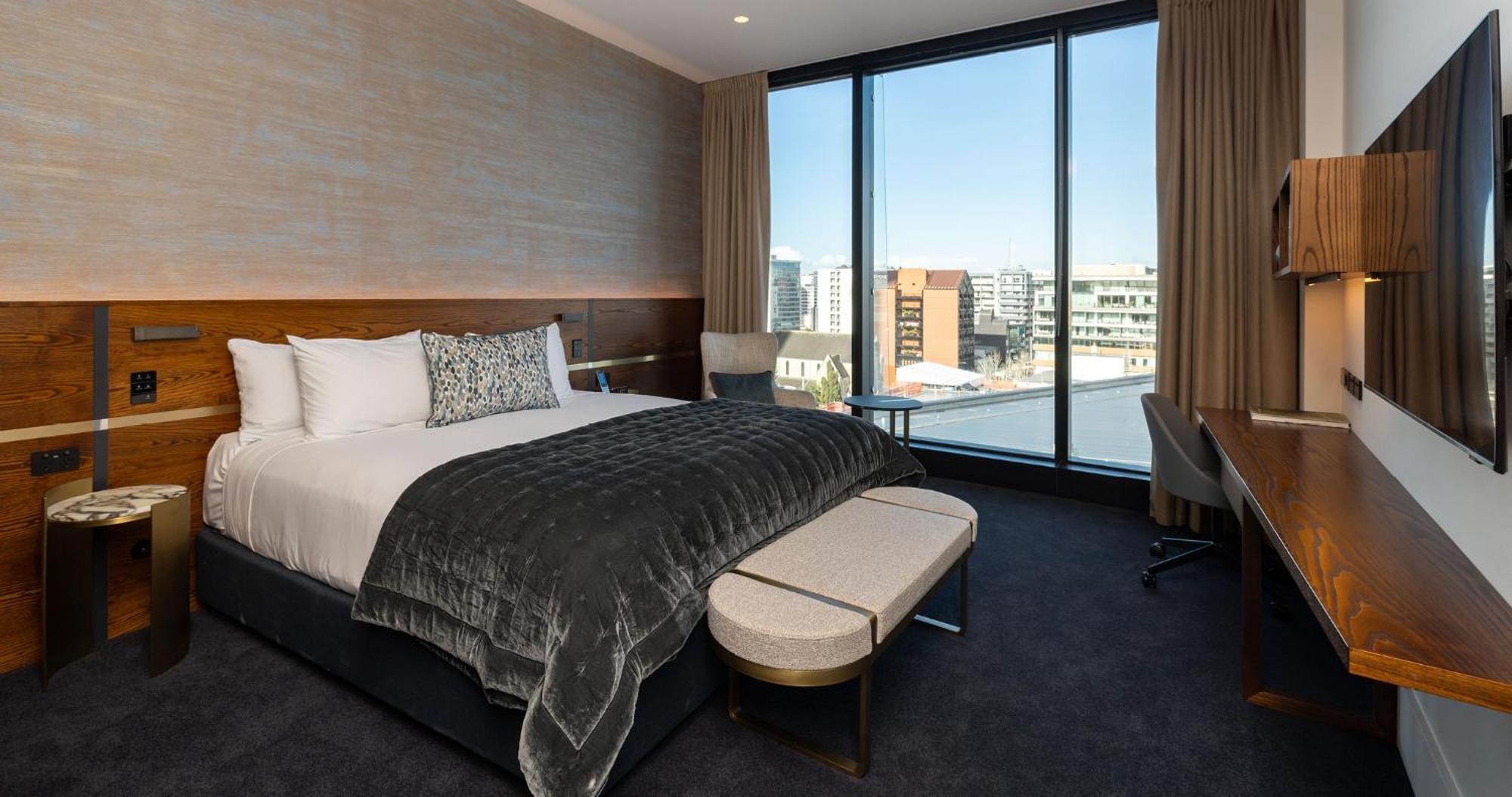 Horizon By Skycity Окленд Экстерьер фото A bedroom at the hotel