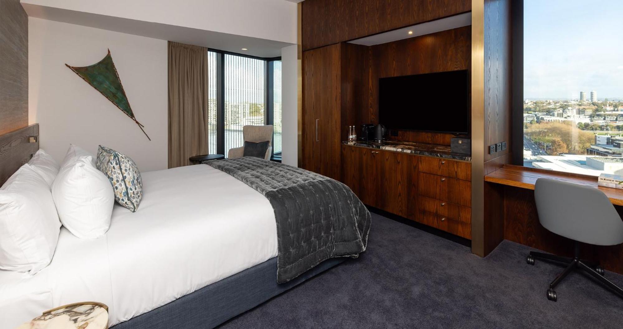 Horizon By Skycity Окленд Экстерьер фото A bedroom at the hotel